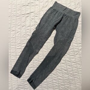 Yelete Deep Green L/XL Leggings